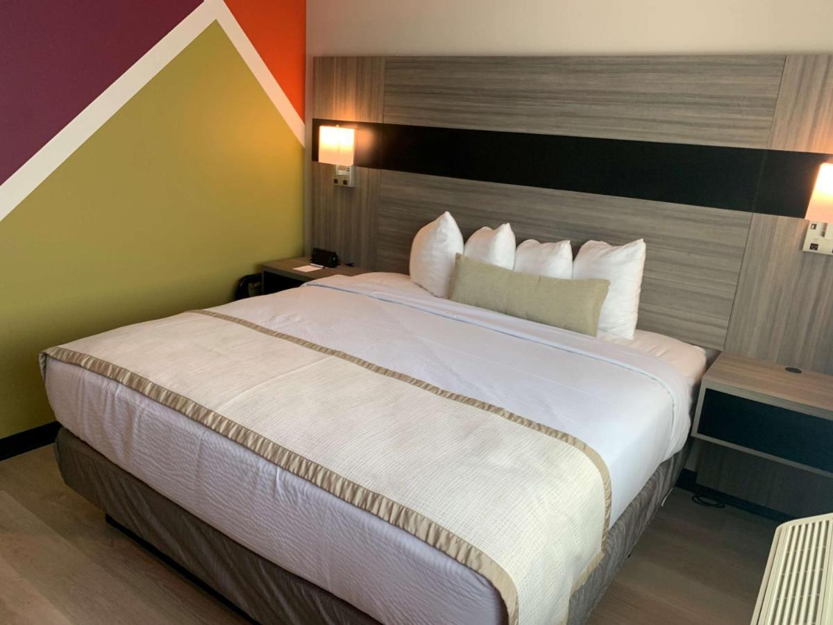Best Western Plus Brooklyn-Prospect Park ニューヨーク エクステリア 写真
