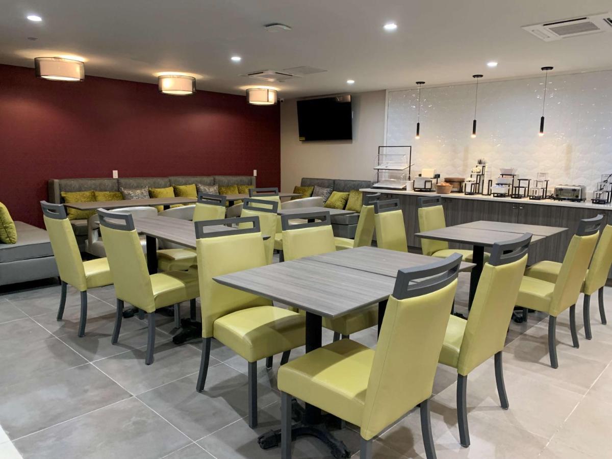 Best Western Plus Brooklyn-Prospect Park ニューヨーク エクステリア 写真