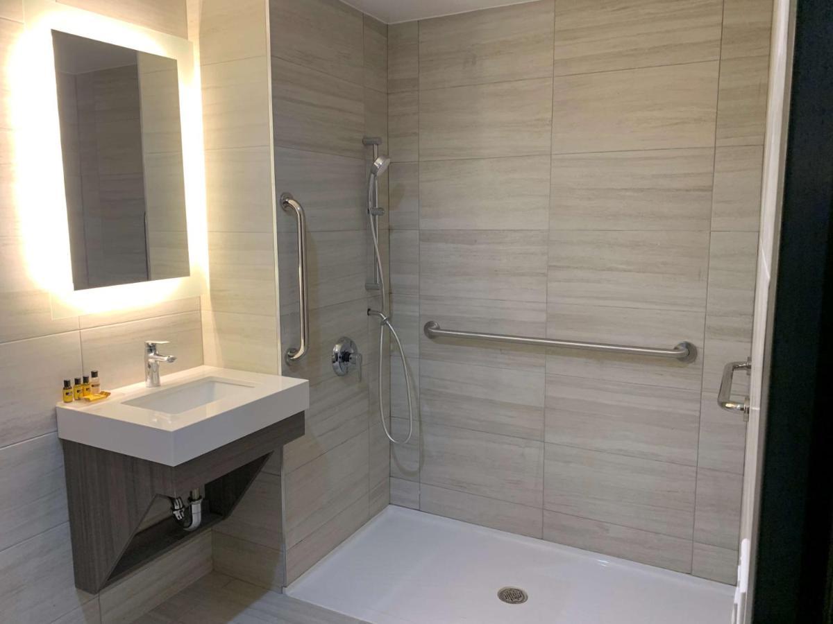 Best Western Plus Brooklyn-Prospect Park ニューヨーク エクステリア 写真